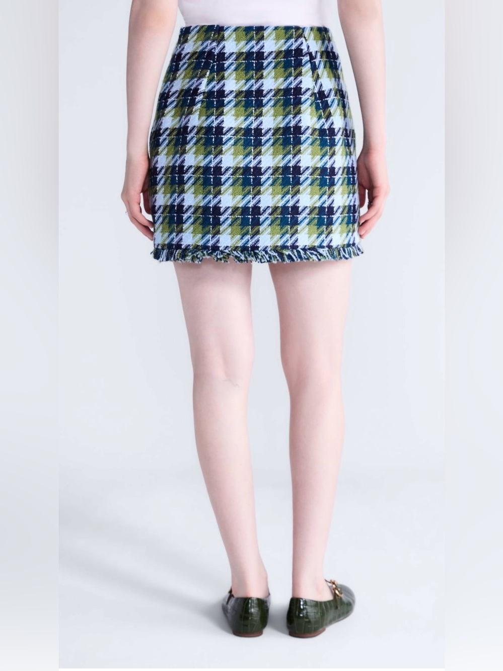 Free Assembly Women’s Tweed Mini Skirt w/ Fringe Hem - Picture 2 of 3